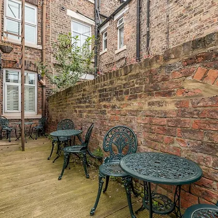 7 Longfield Terrace Gorgeous 5 Bed House In With Parking - Pass The Keys * يورك