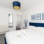 7 Longfield Terrace Gorgeous 5 Bed House In With Parking - Pass The Keys * 约克