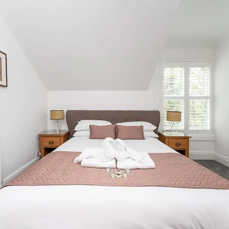 Сasa de vacaciones 7 Longfield Terrace Gorgeous 5 Bed House In With Parking - Pass The Keys York