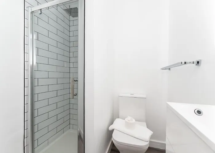 7 Longfield Terrace Gorgeous 5 Bed House In With Parking - Pass The Keys * יורק