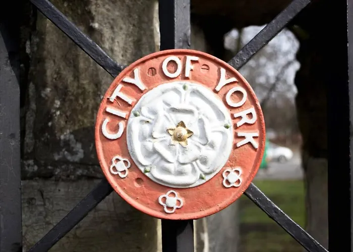 בית נופש 7 Longfield Terrace Gorgeous 5 Bed House In With Parking - Pass The Keys *