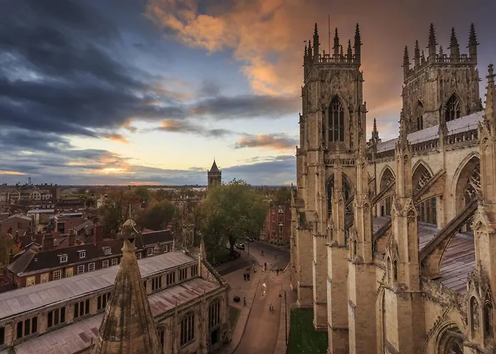 בית נופש 7 Longfield Terrace Gorgeous 5 Bed House In With Parking - Pass The Keys *