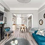 度假居 7 Longfield Terrace Gorgeous 5 Bed House In With Parking - Pass The Keys